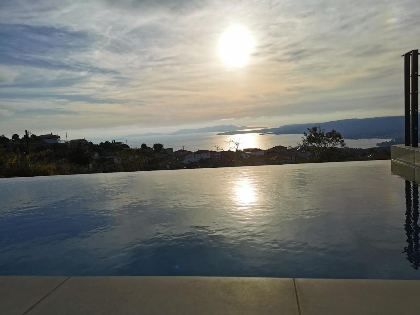 Sunset Luxury Villa Akritohóri Kültér fotó